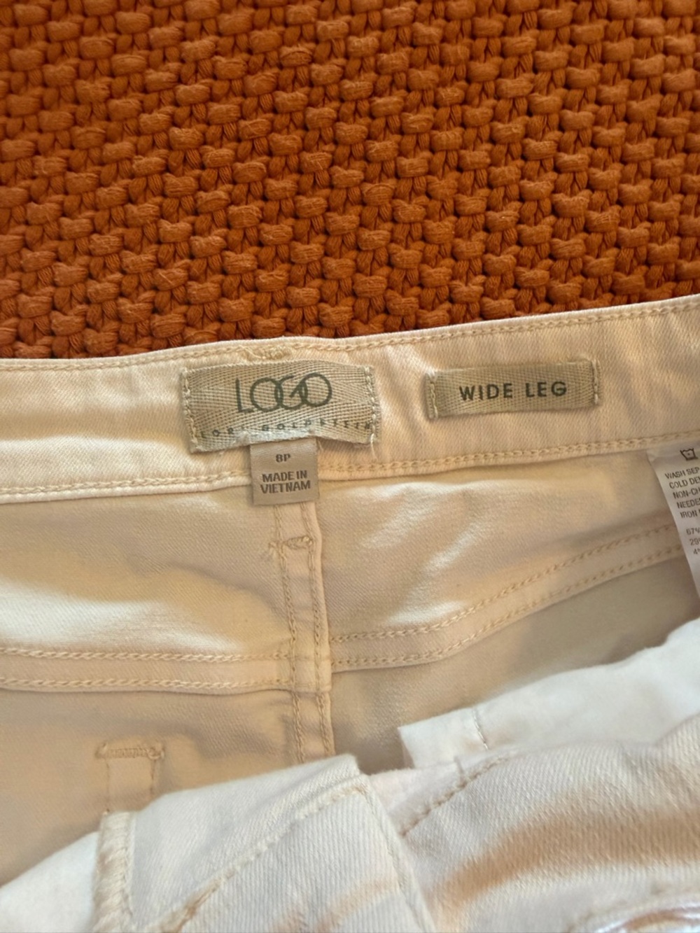 Women’s Cream Wide-Leg Jeans - Picture 4 of 5